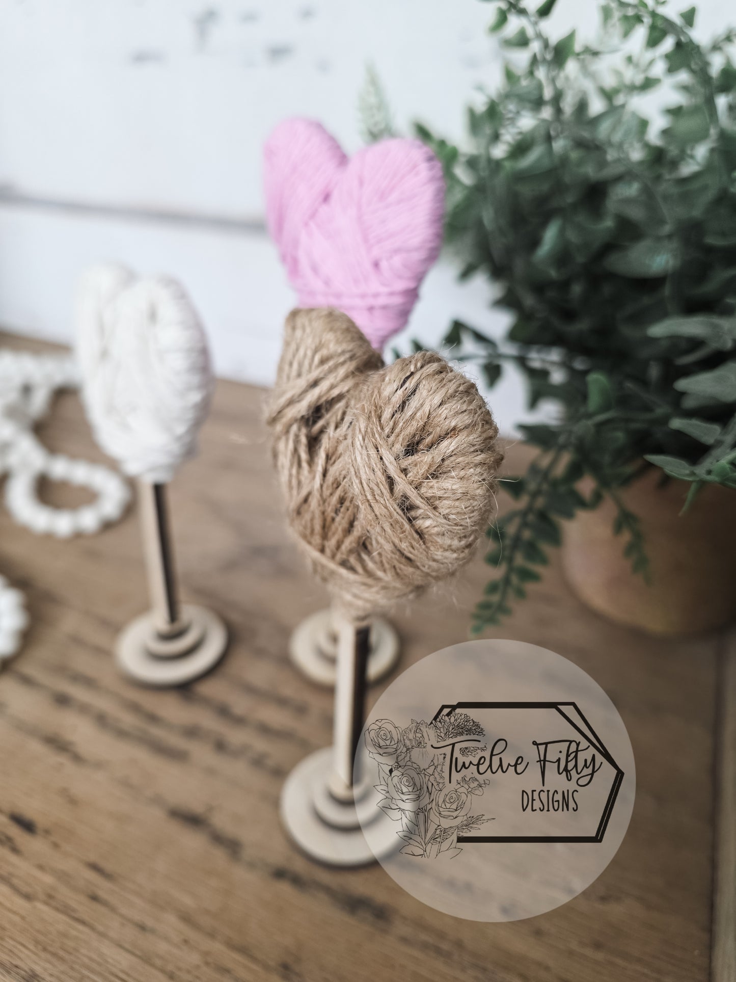 Yarn Wrapped Heart Trio - Standing Valentine's Decor Set