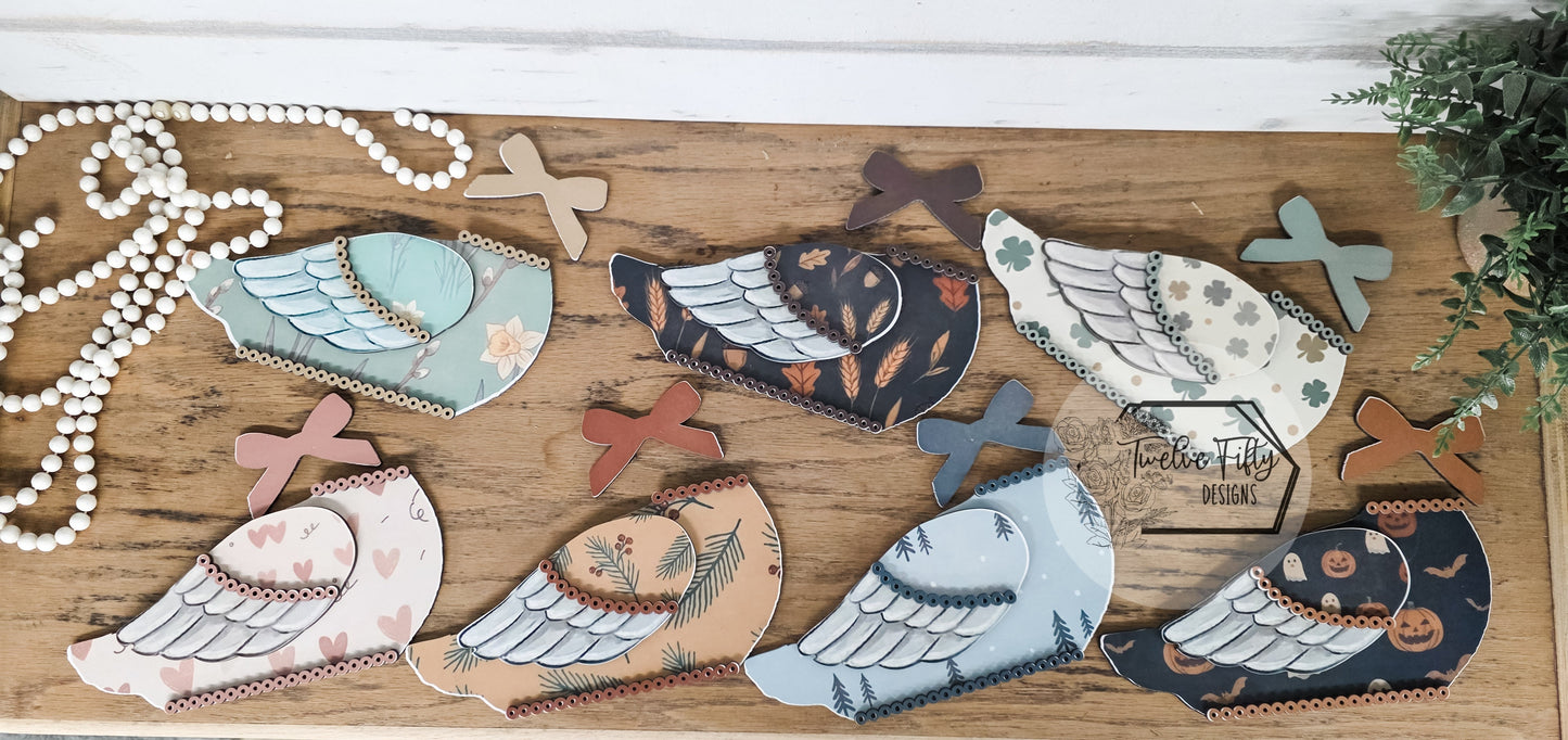 Additional Seasonal Outfit for Silly Goose Door Hanger