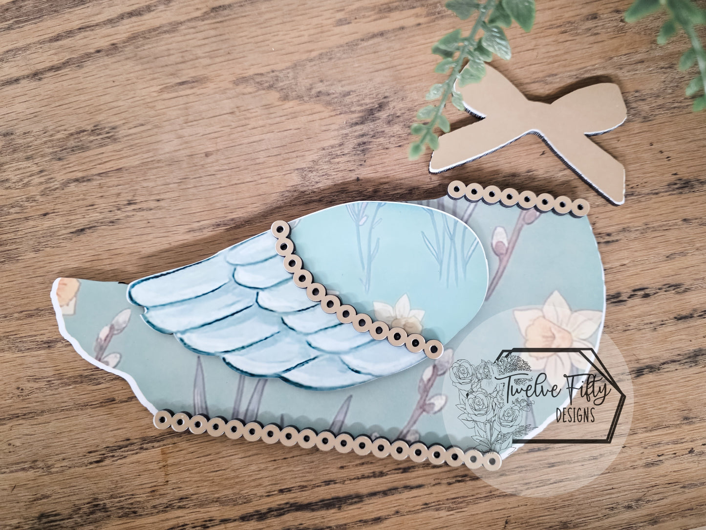 Additional Seasonal Outfit for Silly Goose Door Hanger