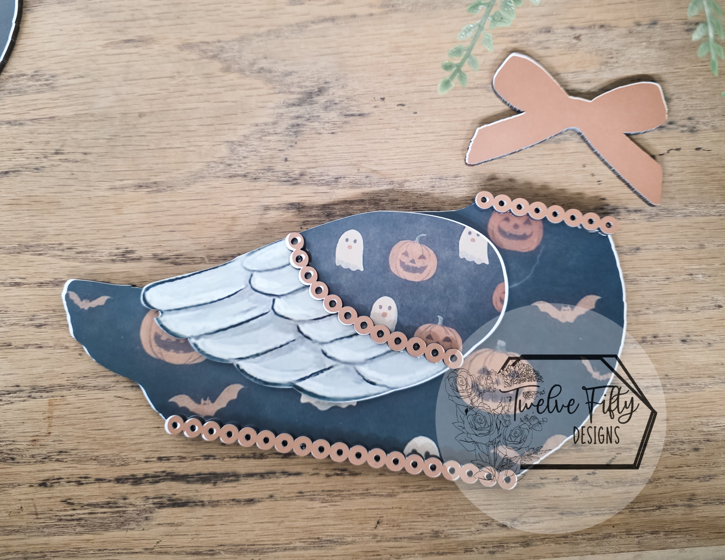 Additional Seasonal Outfit for Silly Goose Door Hanger