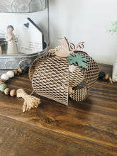 Load image into Gallery viewer, Living Hinge Pumpkin